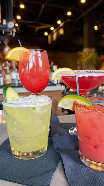 Top Happy Hour Peoria AZ. Drink specials 